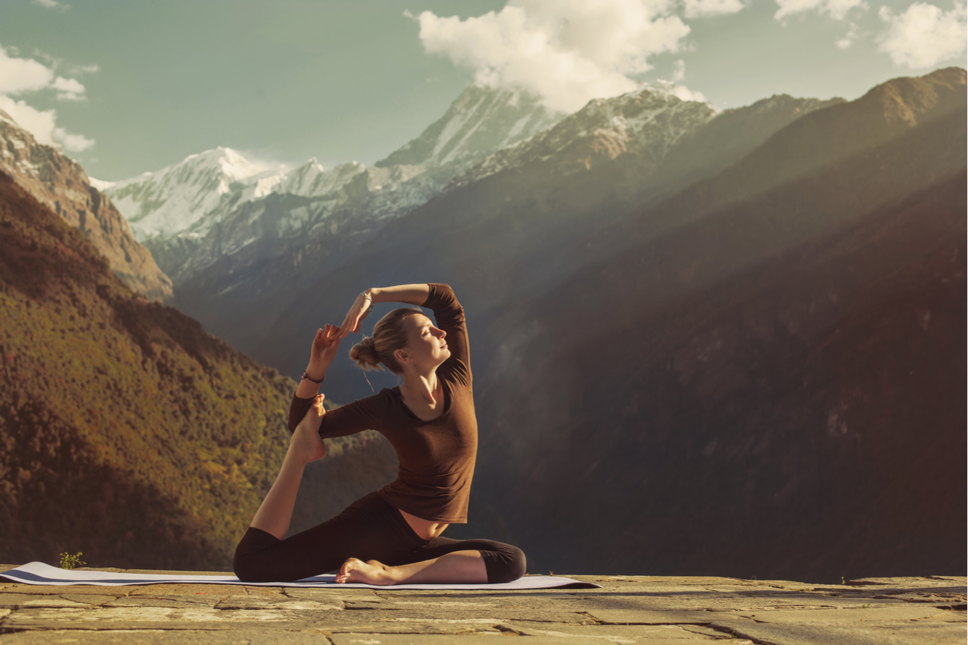 CRYCH-header-yoga-20